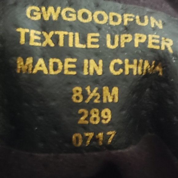 Women's Guess sneakers size 8.5 - Picture 5 of 7